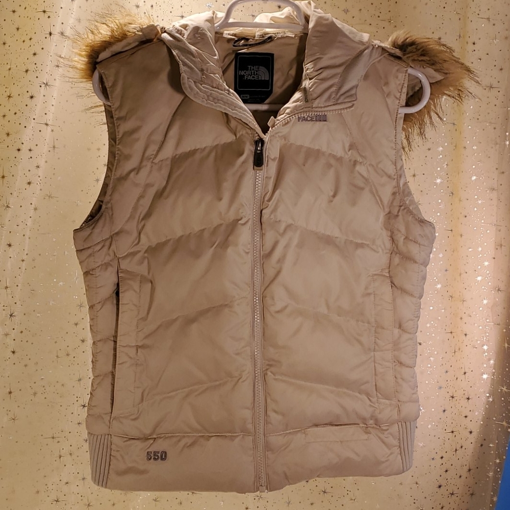 The North Face puffer vest M